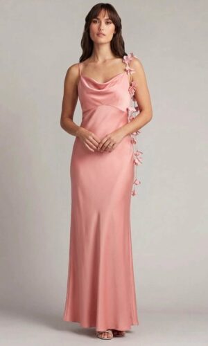 Vestido Largo de Satín con Aplicación Floral